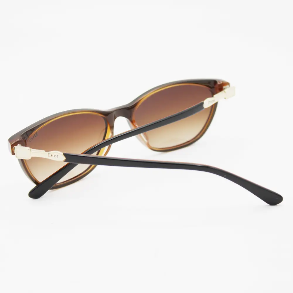 عینک آفتابی دیور زنانه مدل 8017