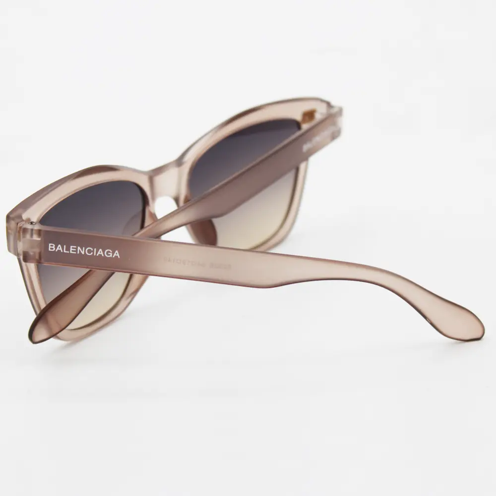 عینک آفتابی زنانه بالنسیاگا مدل 82526