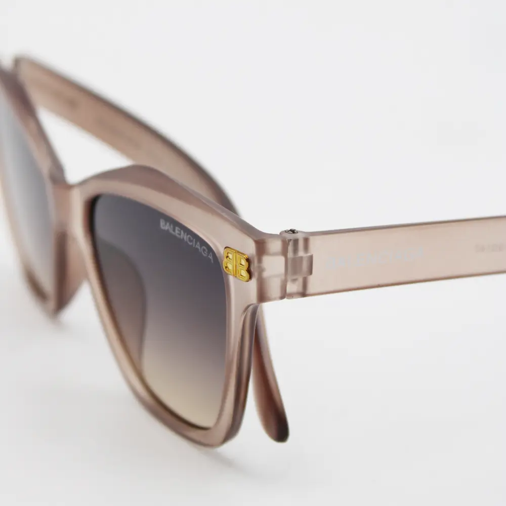 عینک آفتابی زنانه بالنسیاگا مدل 82526