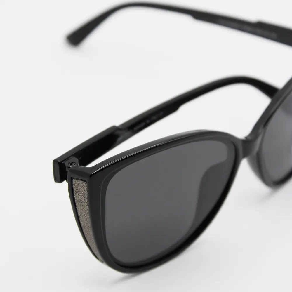 عینک آفتابی زنانه جیمی چو مدل 5826