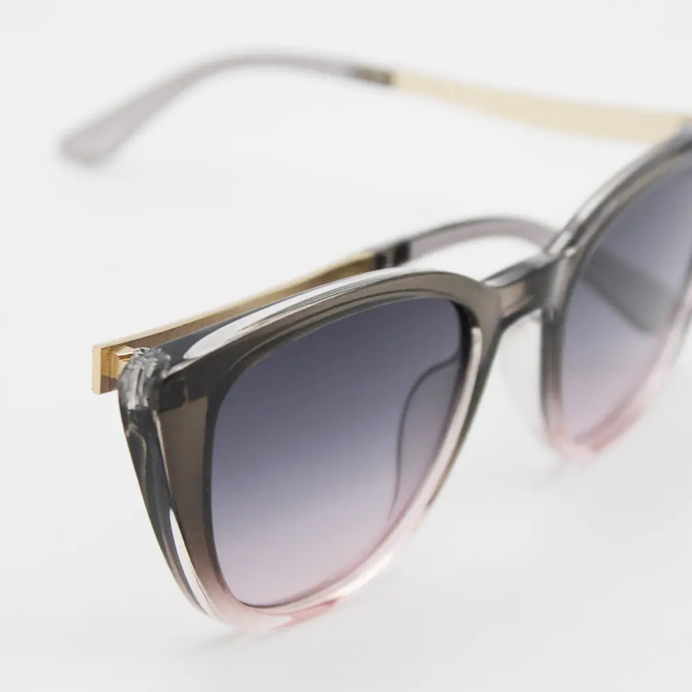 عینک آفتابی زنانه جیمی چو مدل 88146