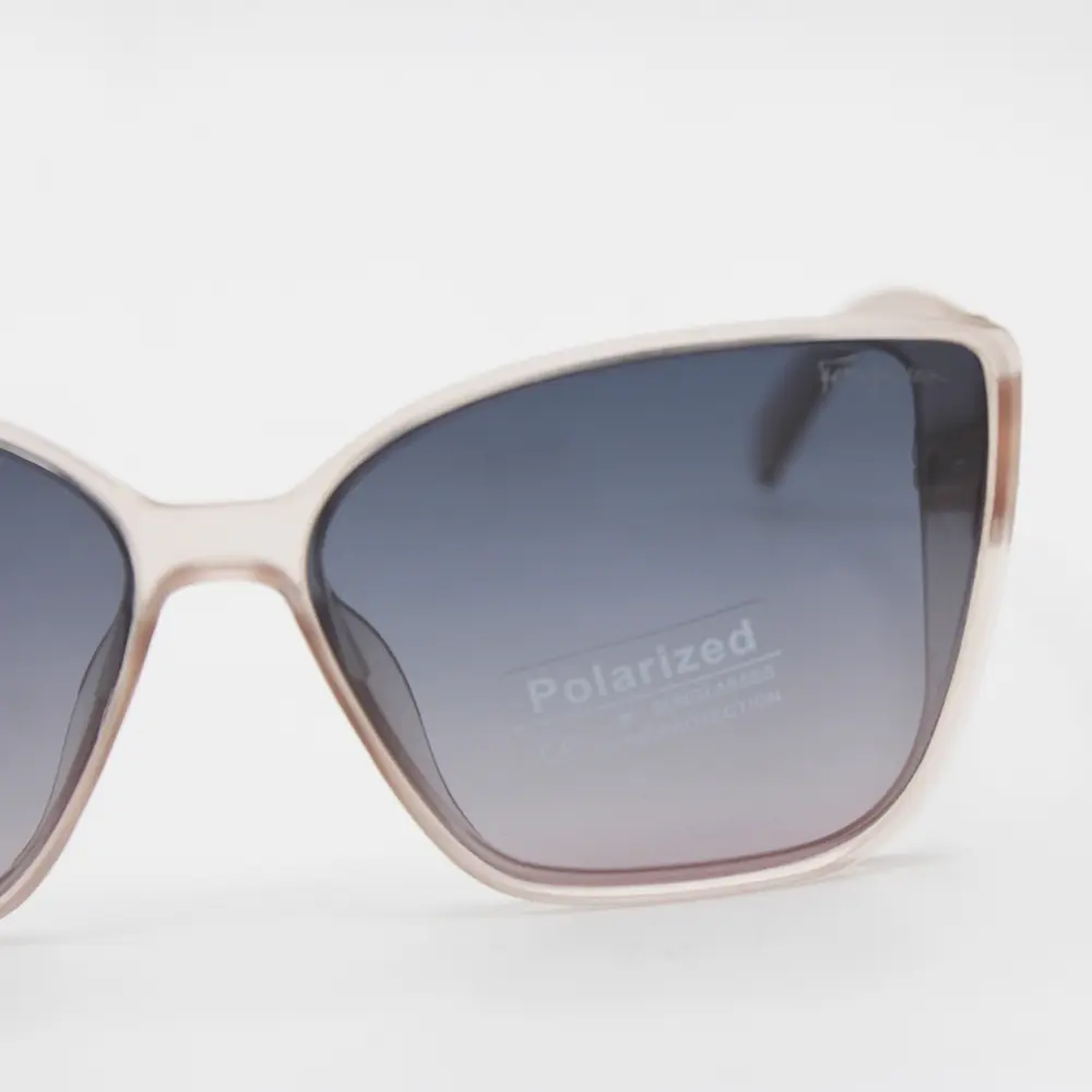 عینک آفتابی زنانه سالواتور فراگامو مدل 5818