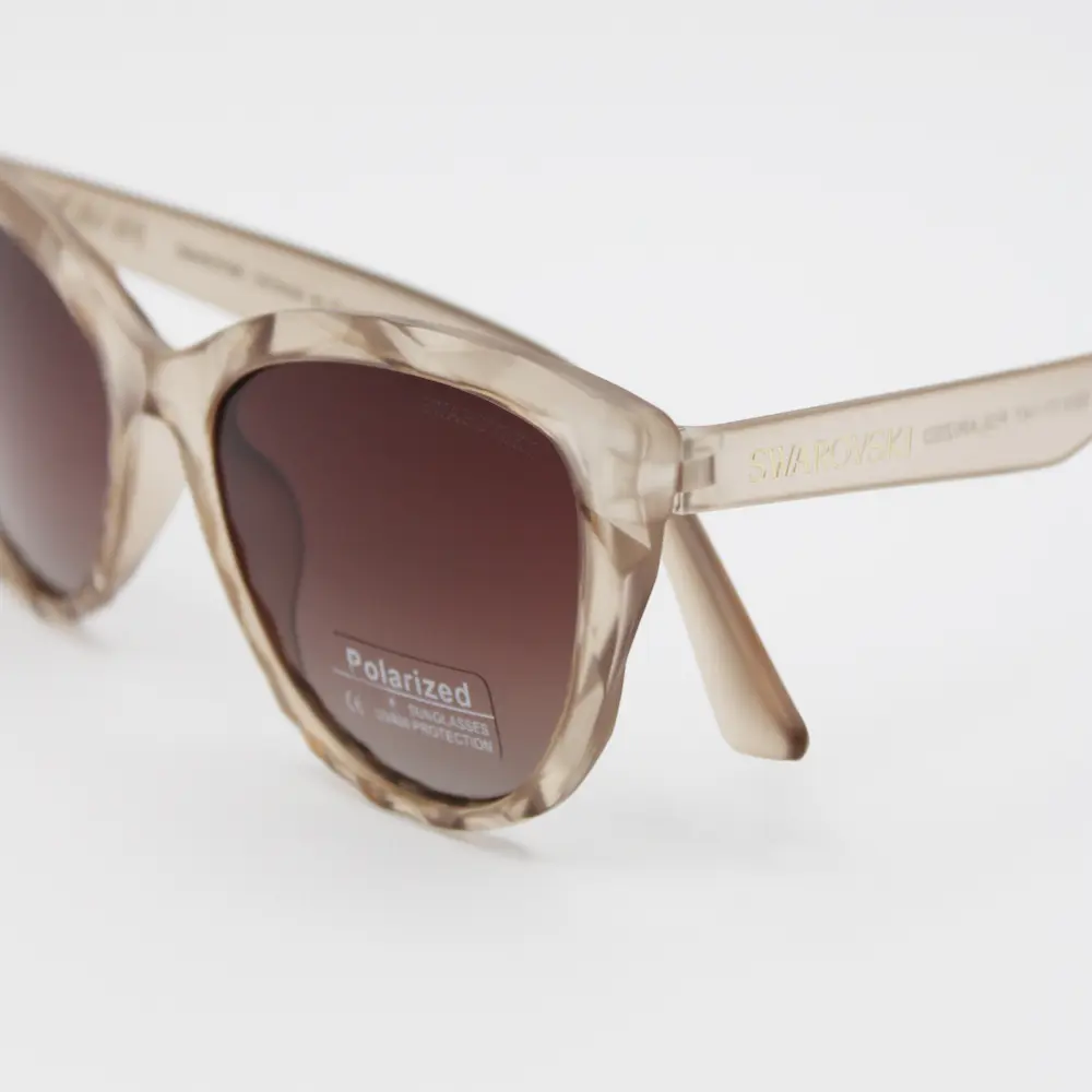 عینک آفتابی زنانه سواروسکی مدل 2021