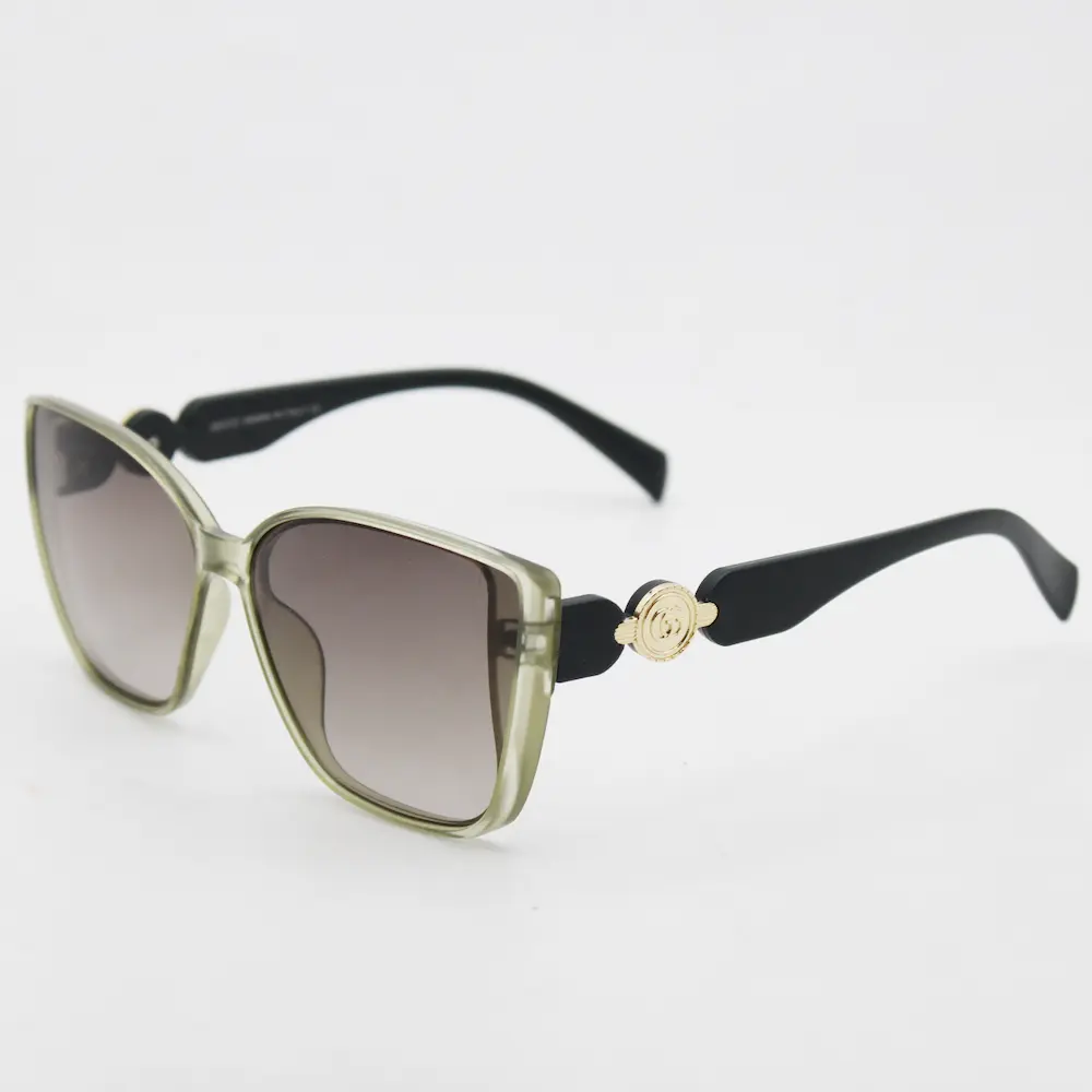 عینک آفتابی زنانه گوچی مدل 6002