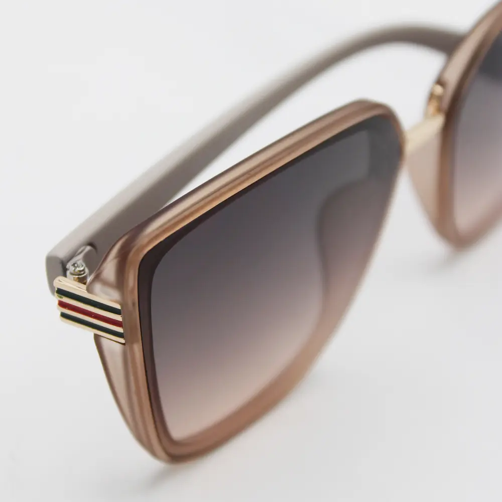 عینک آفتابی زنانه گوچی مدل 89018