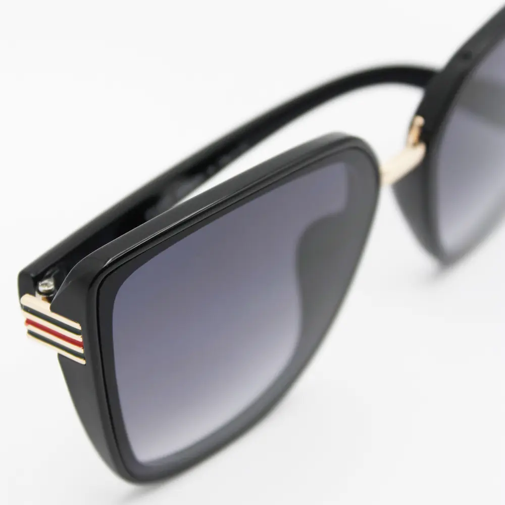 عینک آفتابی زنانه گوچی مدل 89018