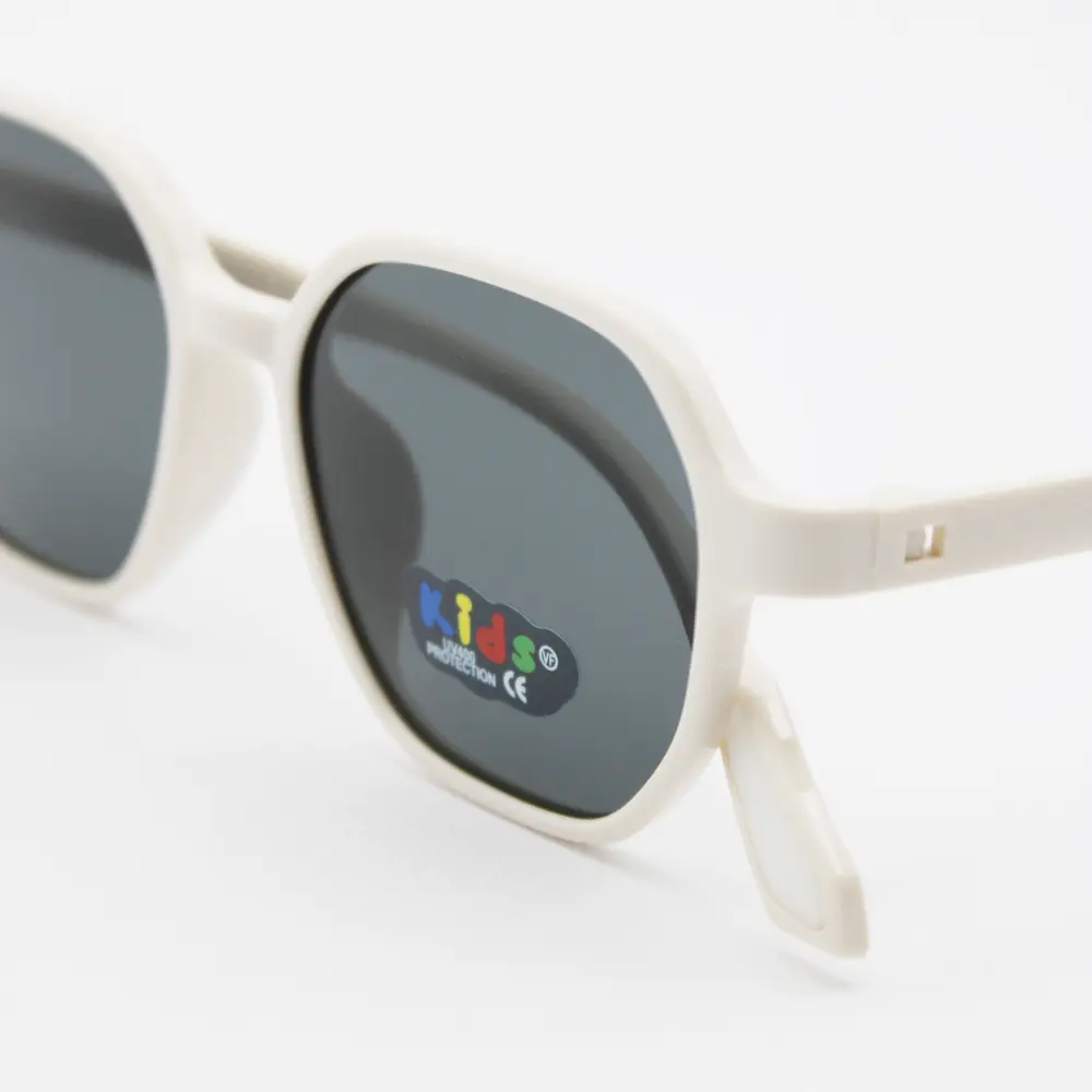 عینک آفتابی بچگانه مدل K106
