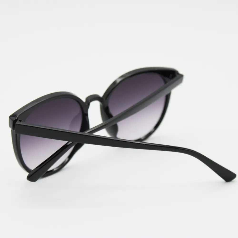 عینک آفتابی بچگانه مدل K110