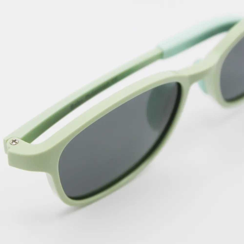 عینک آفتابی بچگانه مدل K117