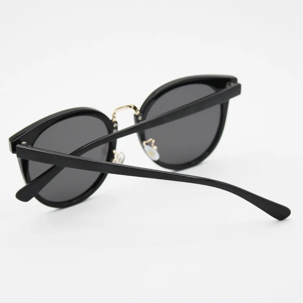 عینک آفتابی زنانه دونا مدل 86