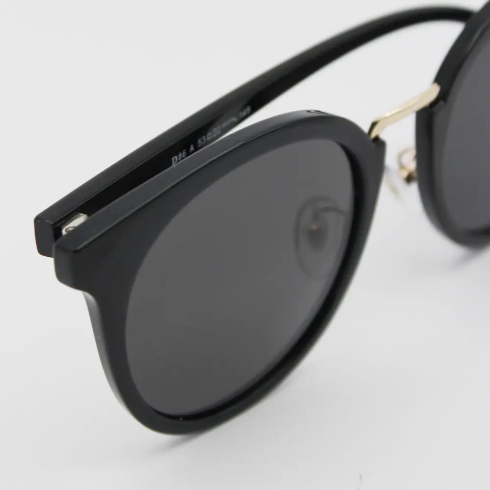 عینک آفتابی زنانه دونا مدل 86