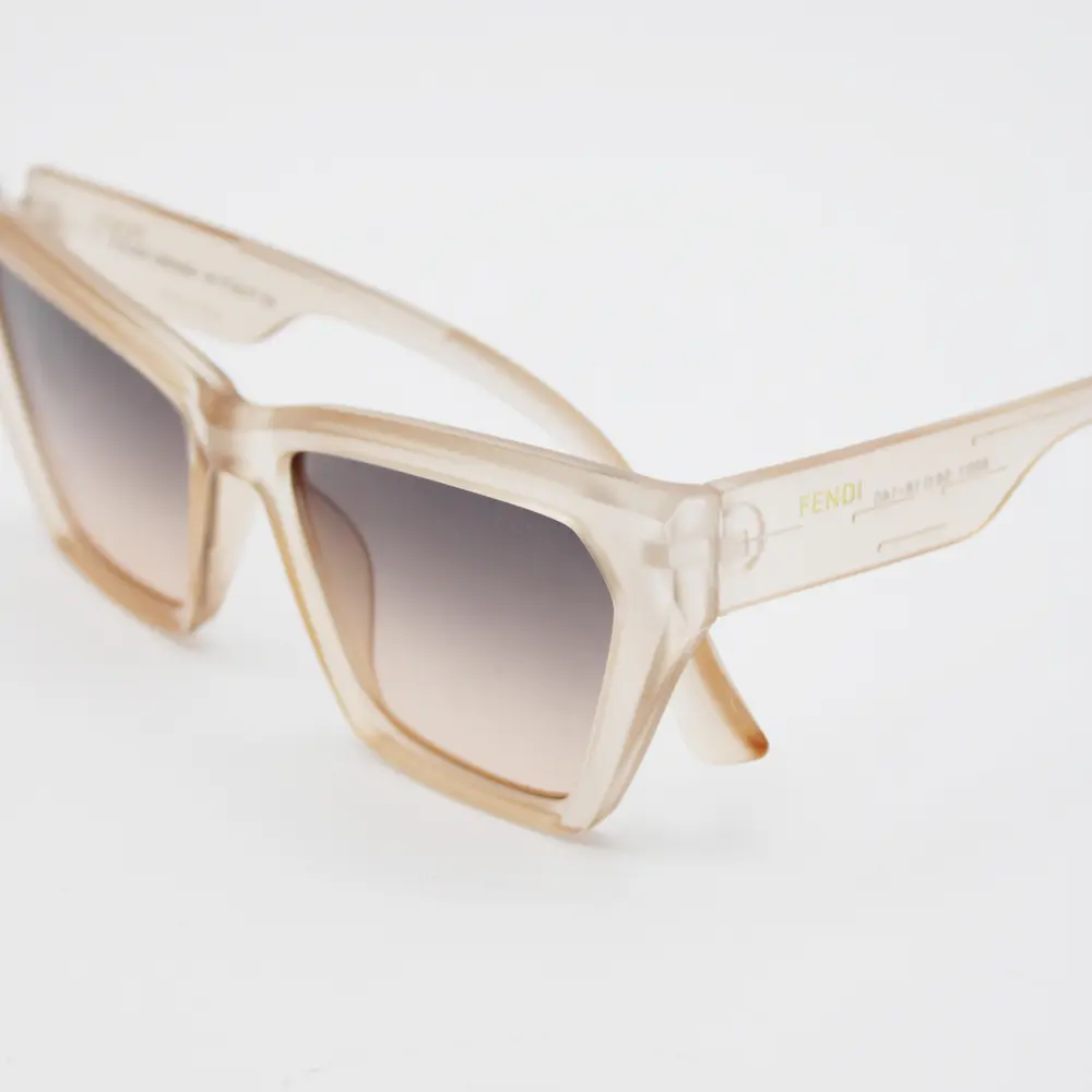 عینک آفتابی زنانه فندی مدل 6001