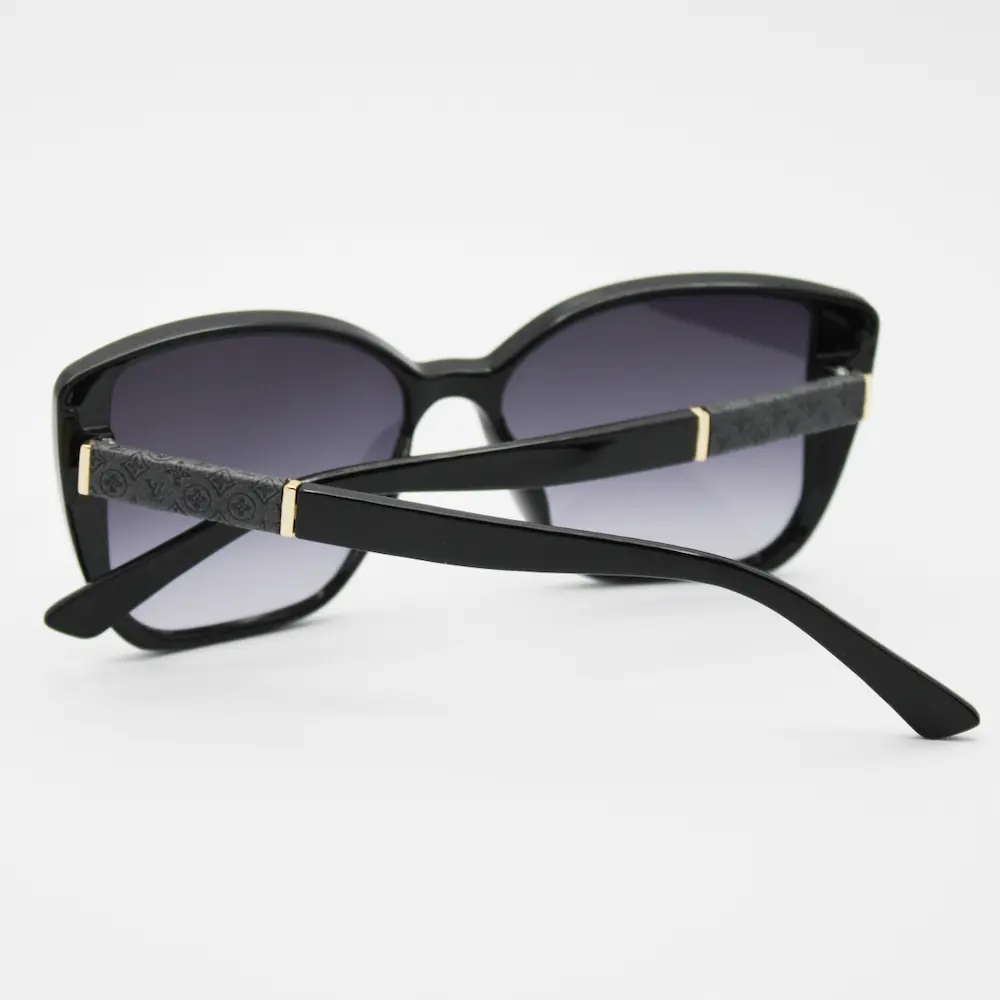 عینک آفتابی زنانه لویی ویتون مدل 1007