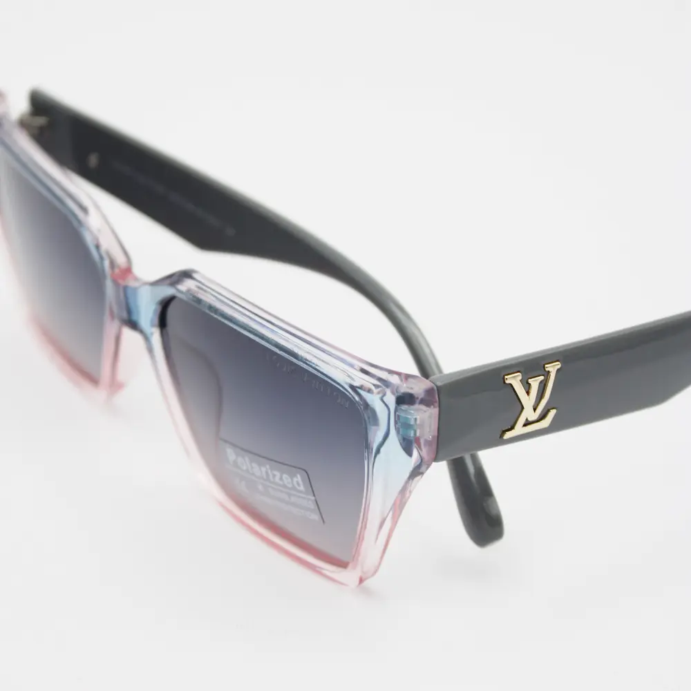 عینک آفتابی زنانه لویی ویتون مدل 2322