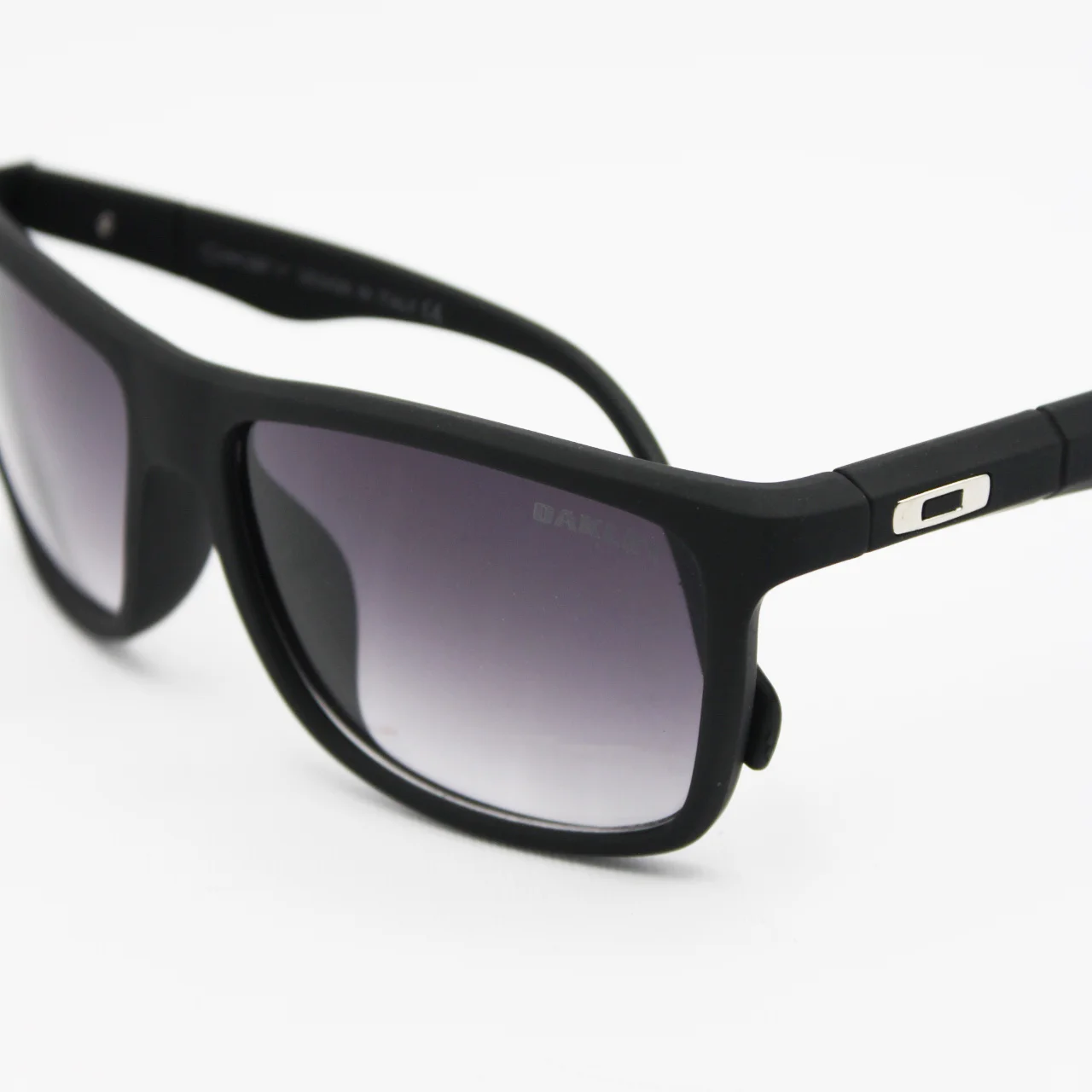 عینک آفتابی مردانه اوکلی (Oakley) مدل 82842