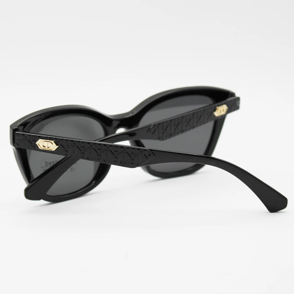 عینک آفتابی زنانه دیور (Dior) مدل 5882