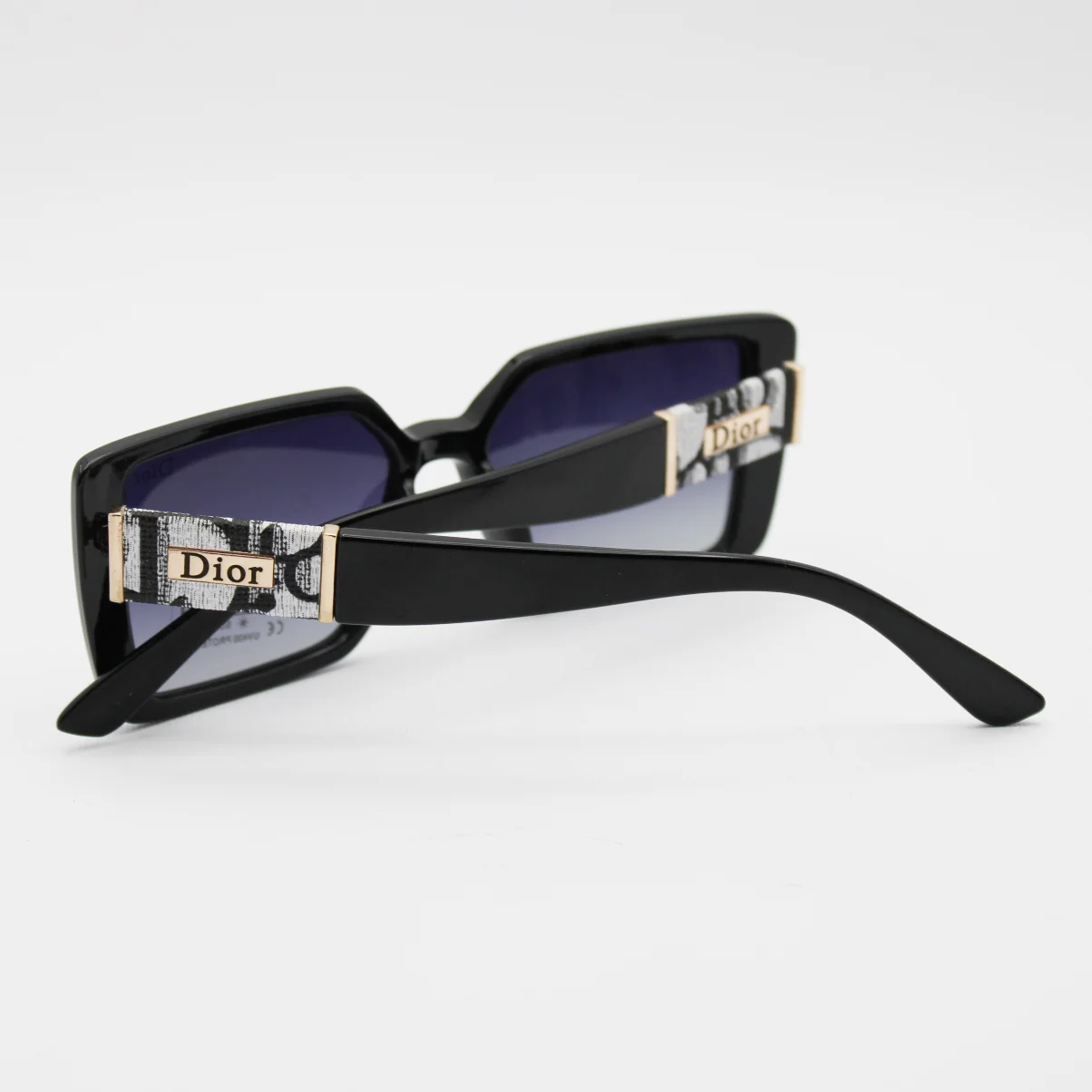 عینک آفتابی زنانه دیور (Dior) مدل 8945