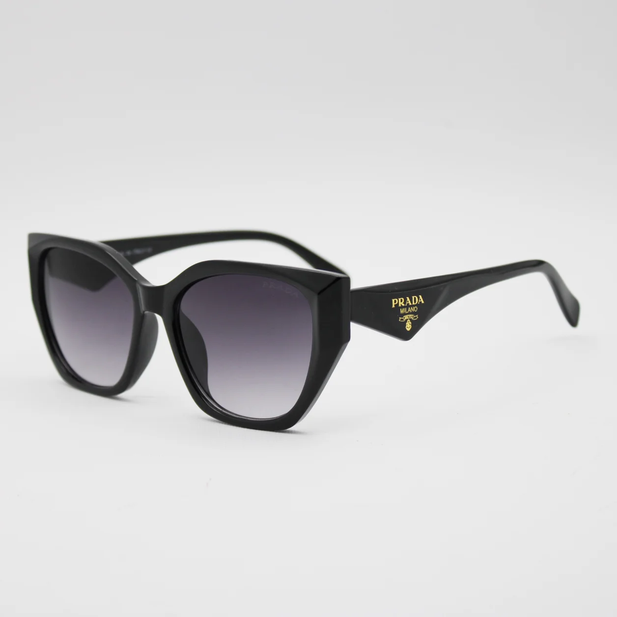 عینک آفتابی زنانه پرادا (Prada) مدل 2001