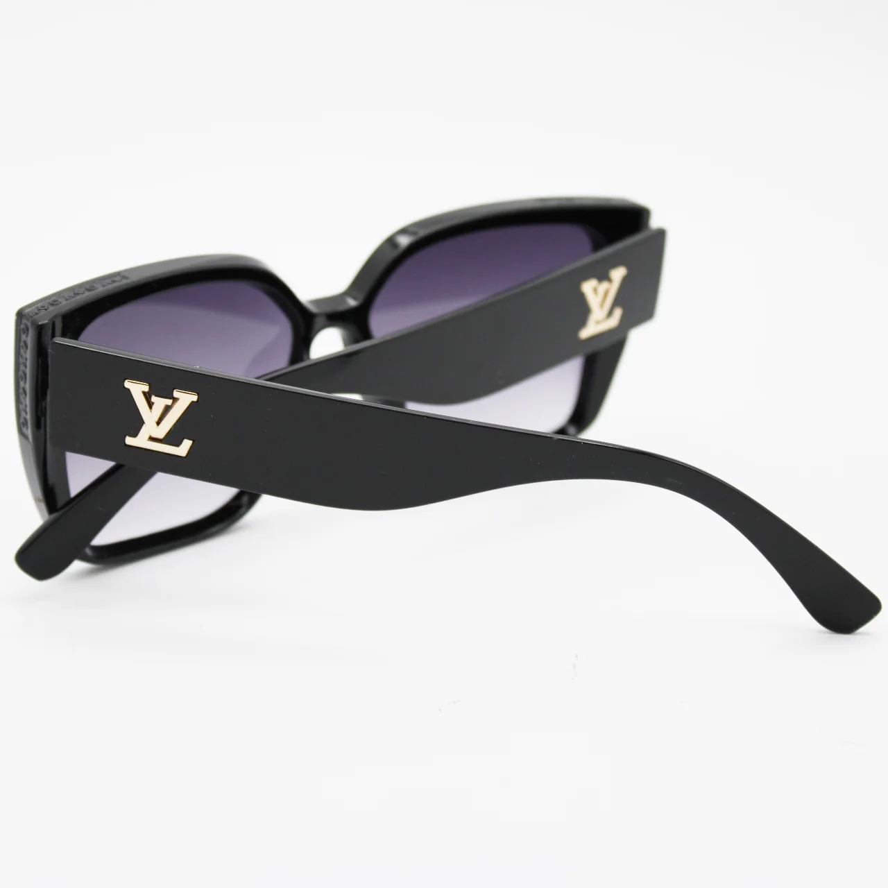 عینک آفتابی زنانه لویی ویتون (Louis vuitton) مدل 5841