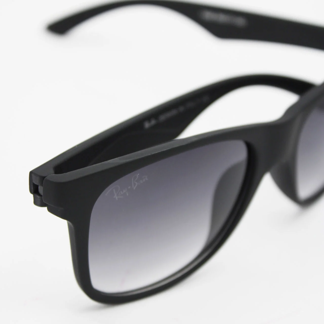 عینک آفتابی مردانه ریبن (Ray Ban) مدل 7026