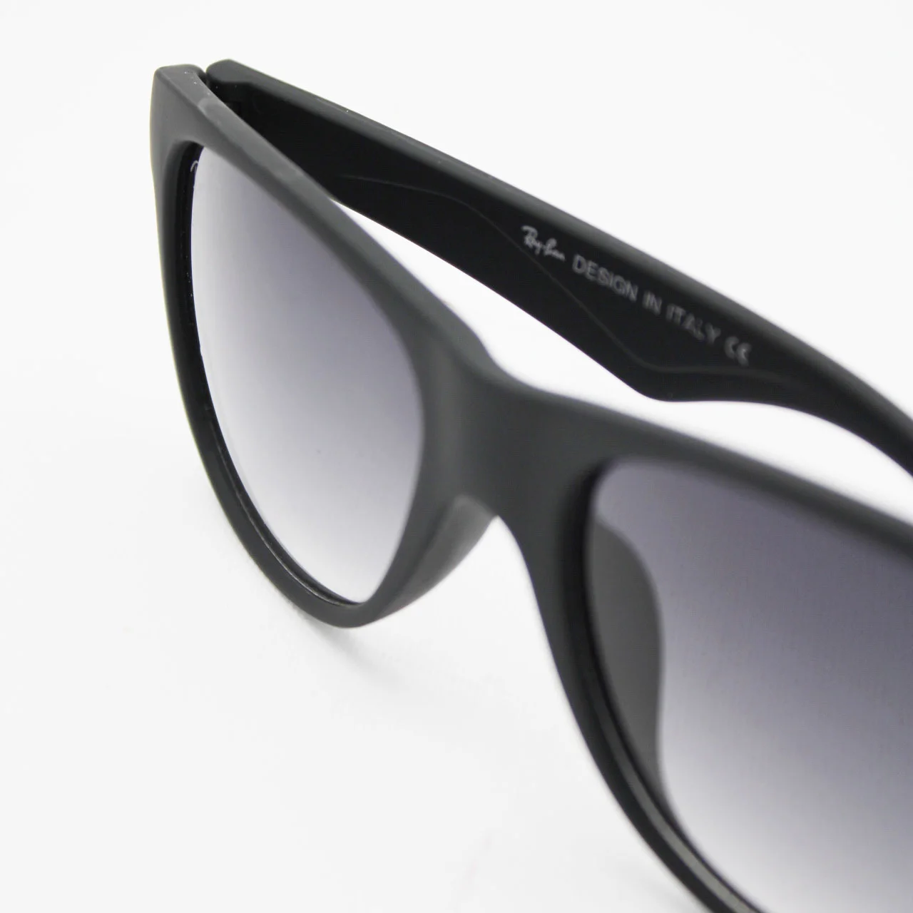 عینک آفتابی مردانه ریبن (Ray Ban) مدل 7026