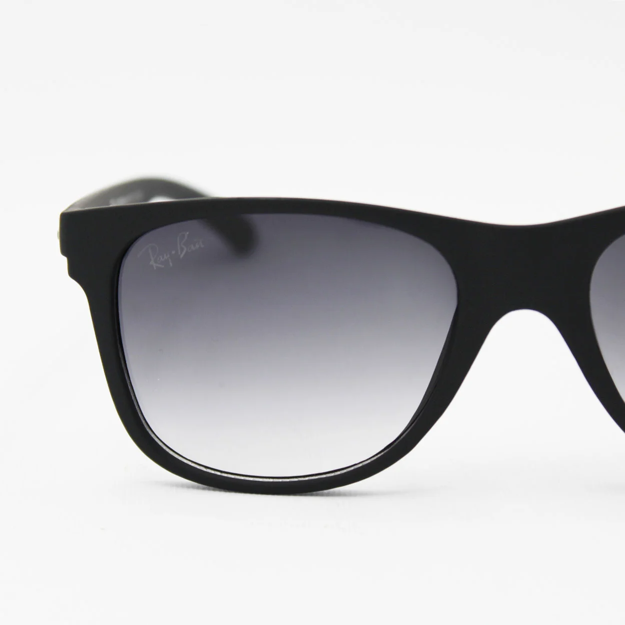 عینک آفتابی مردانه ریبن (Ray Ban) مدل 7026