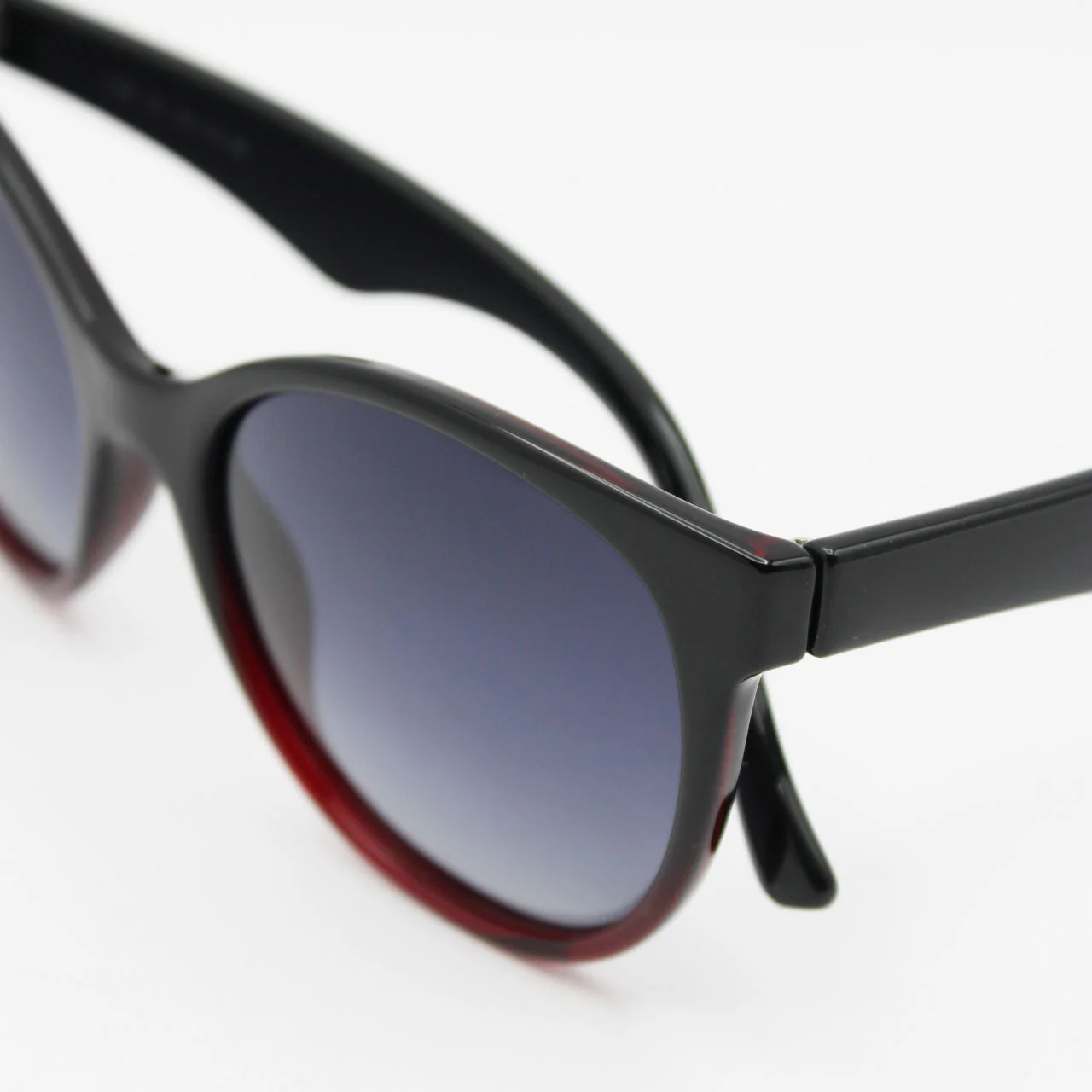 عینک آفتابی زنانه لژیون (Legion) مدل 1036