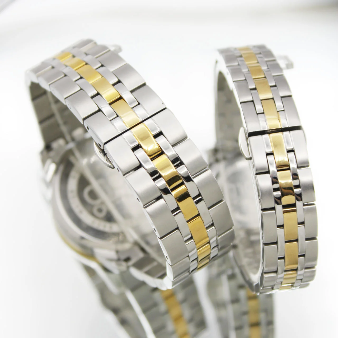 ساعت ست زنانه و مردانه موادو (Movado) مدل 2045